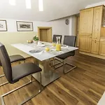 Feriehus Hildegard Pedevilla Comfortable