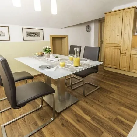 Casa vacanze Hildegard Pedevilla Comfortable